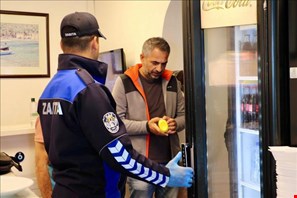 Kaş’ta zabıta ekiplerinden eş zamanlı denetim